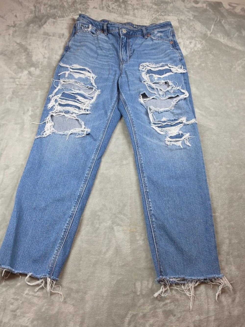 American Eagle Strigid Ripped Jeans Women 10 Long Distressed High Rise Straight